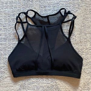 Reebok strappy sports bra M